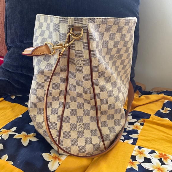 Authentic Louis Vuitton Soffi Hobo Bag - Picture 4 of 13